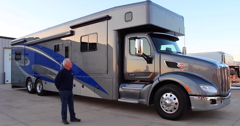 The Ultimate Motorhome The 45 Showhauler Motorcoach 579