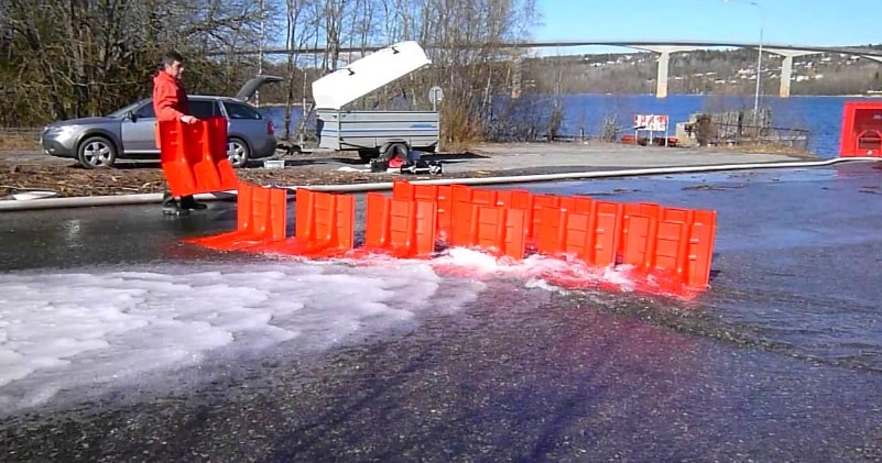 The NOAQ Boxwall A Temporary Flood Barrier Against Flash Flooding   Ebwebw Min 