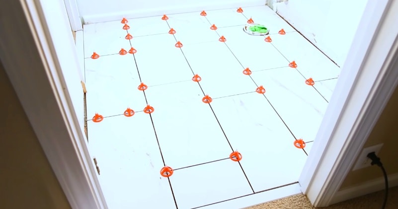Small Bathroom Floor Diy Bath Remodel, How To Install Tile On A Bathroom Floor