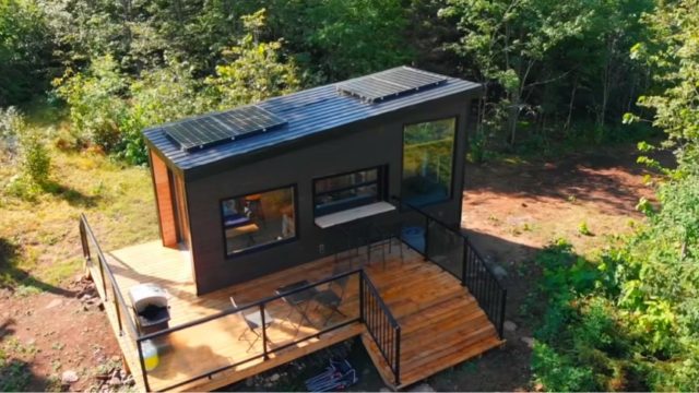 Full Tour Of A Off-Grid Tiny House With Dual Bed Design & Garage Door ...