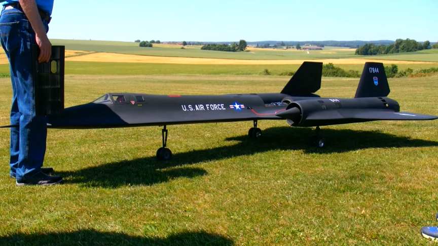 rc sr 71 blackbird