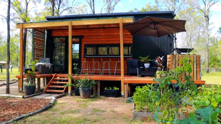 Beautifully Built Modern Tiny House in Queensland