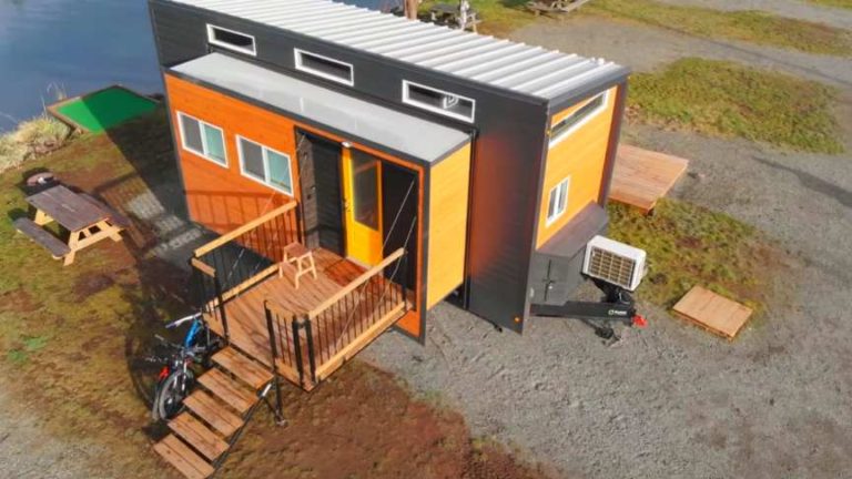 Expanding Tiny House With Transforming Furniture And Modern Design