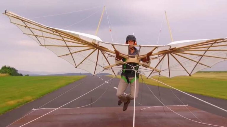 Lilienthal’s Glider Flight World’s First Aircraft