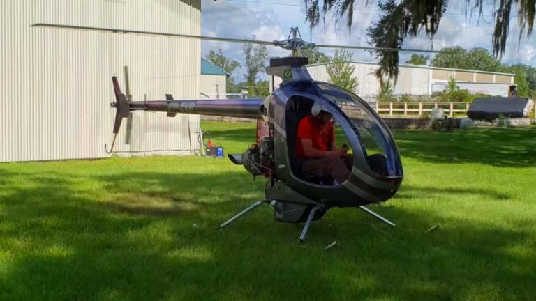 Tiny Mosquito XET Turbine Helicopter l Full Demo Flight - Sia Magazin