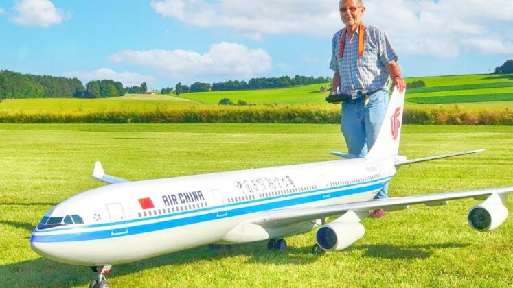 Huge RC Airliner Airbus A340-300 Scale Model Turbine Jet