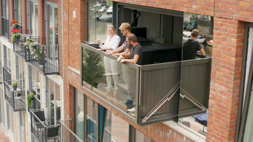 Bloomframe Window Transforms Into A Balcony In 55 Seconds