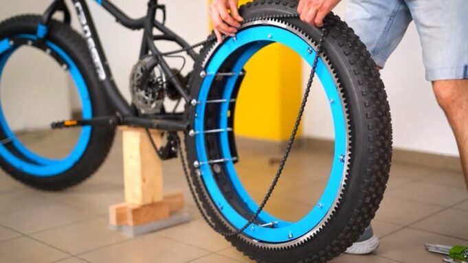 DIY Hubless Fat Tire Bicycle