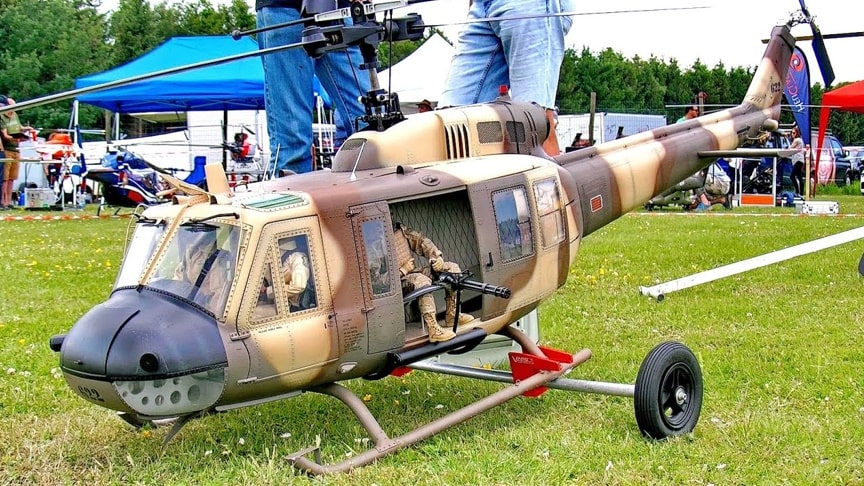 Huge RC Bell Uh-1d Scale Mode Electric Helicopter