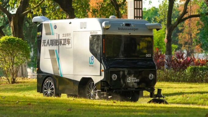 WeRide Robosweeper S1 Autonomus Electric Sanitation Vehicle