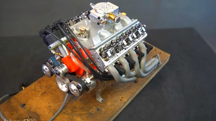 Realistic Micro OHV V8 Gasoline 44cc Engine